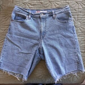 Light Wash Jean Bermuda Shorts Size 6
